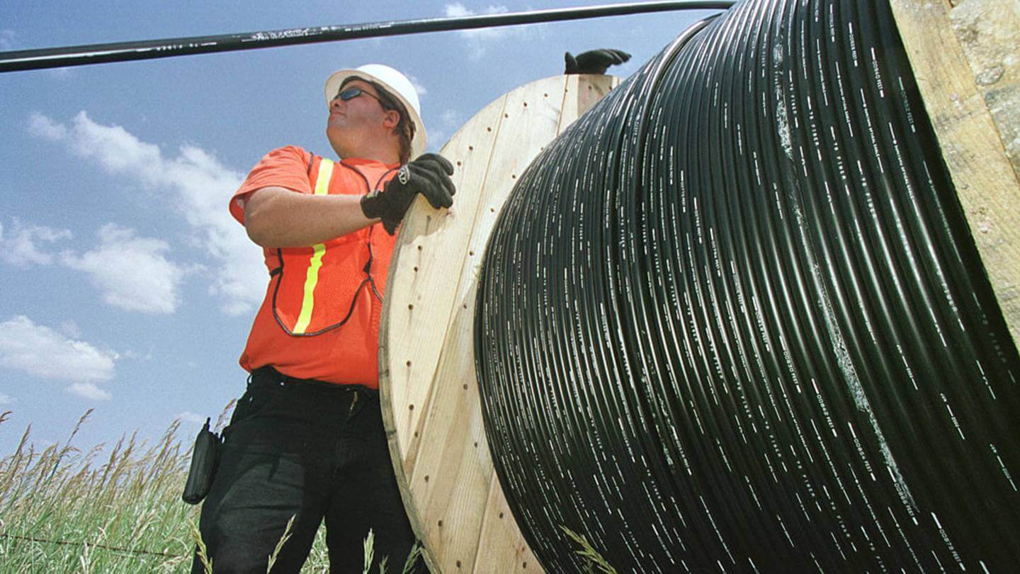 Why-fiber-optic-is-the-sustainable-choice-1324420-1 Why-fiber-optic-is-the-sustainable-choice-1324420-1
